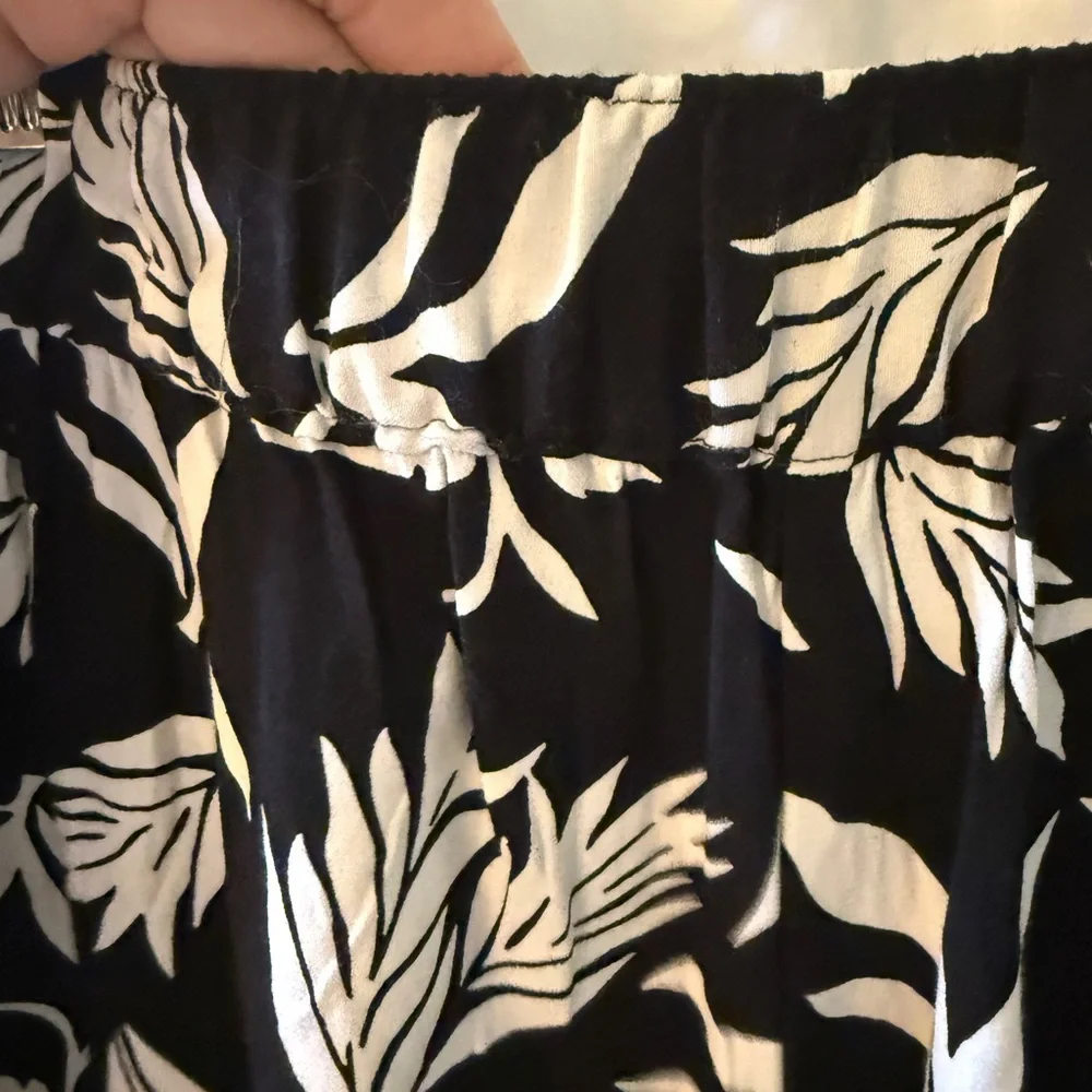 LOFT Monochrome Leaf Pattern wide leg trousers size L - Picture 6 of 7